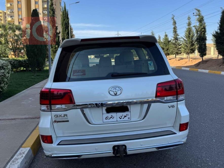 تويوتا لاندكروزر